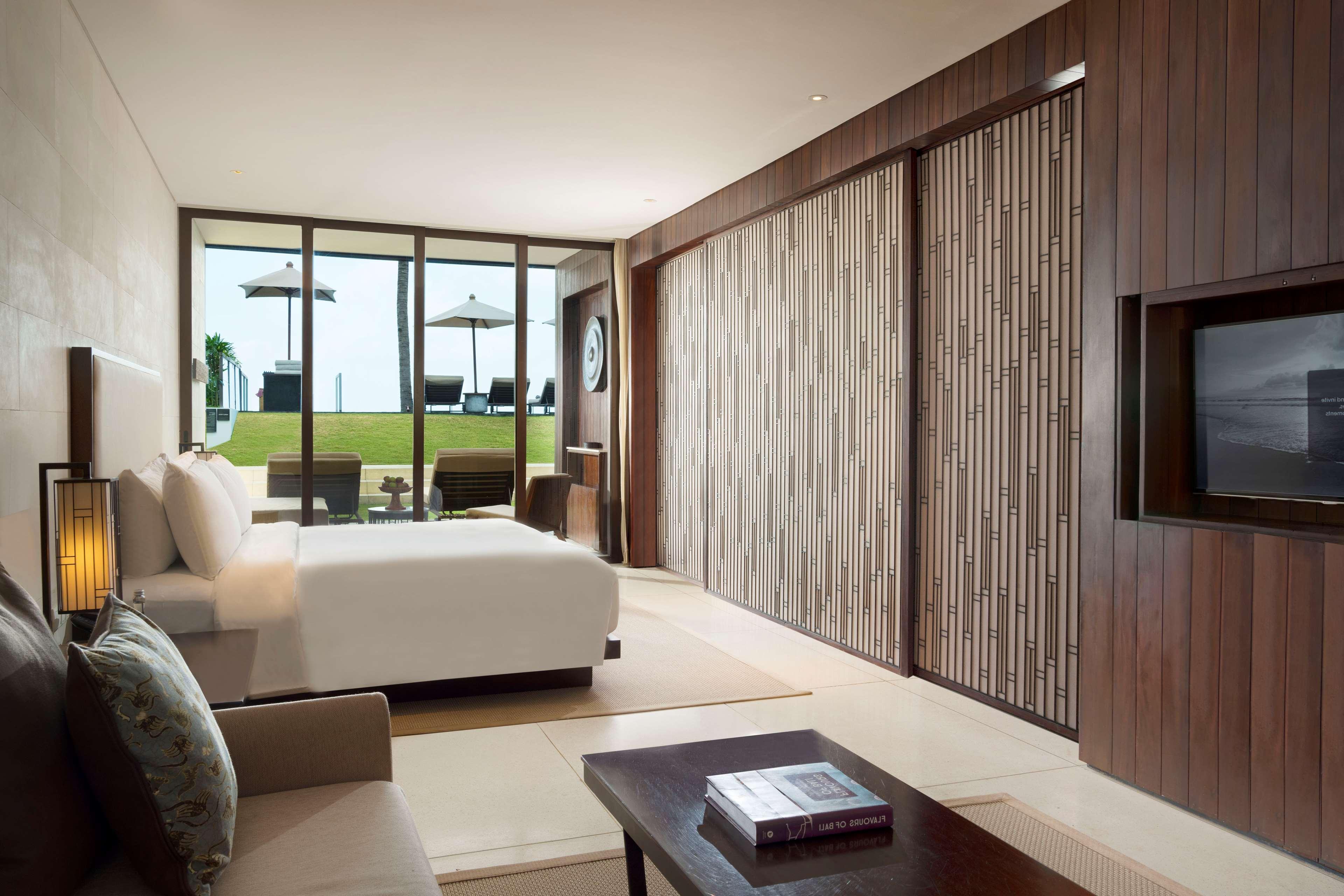 Alila Seminyak Hotel Exterior foto A room at The Oberoi, Mumbai