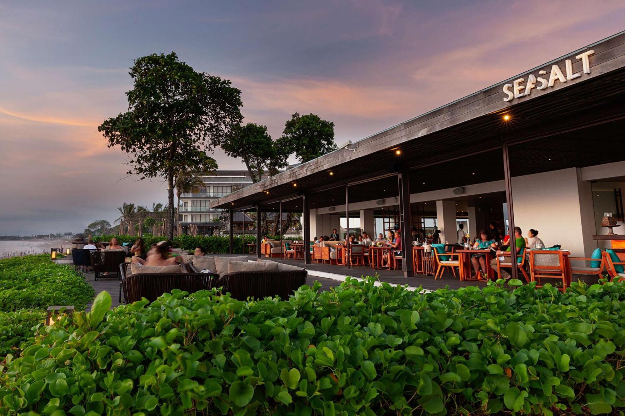 Alila Seminyak Hotel Exterior foto Seascape Restaurant