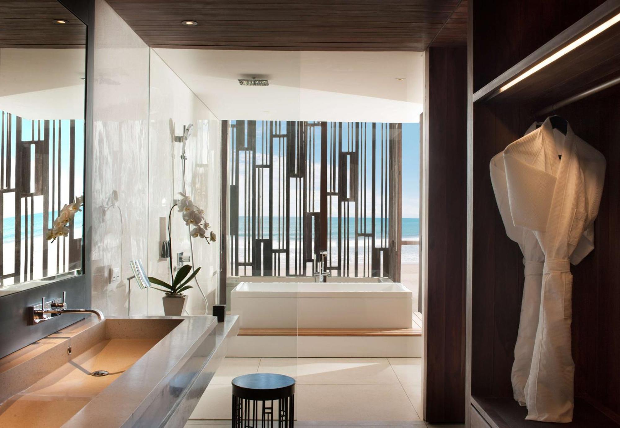Alila Seminyak Hotel Exterior foto Bathroom