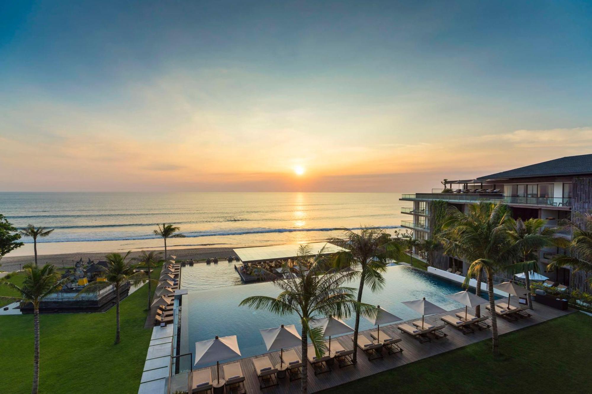 Alila Seminyak Hotel Exterior foto The Beachfront Resort